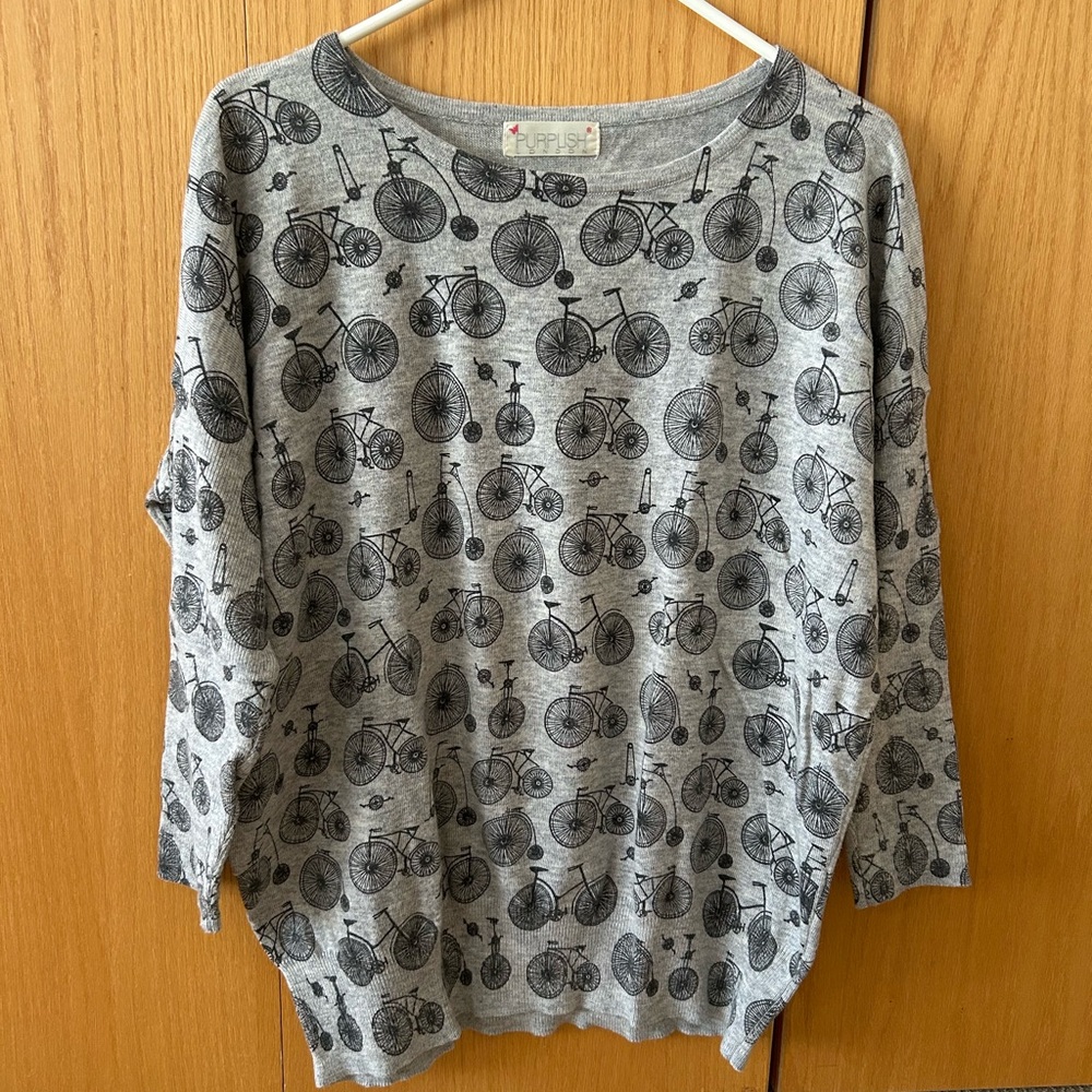 Bike Sweater for cycling lovers! London Brand. Super cute, stylish and condition